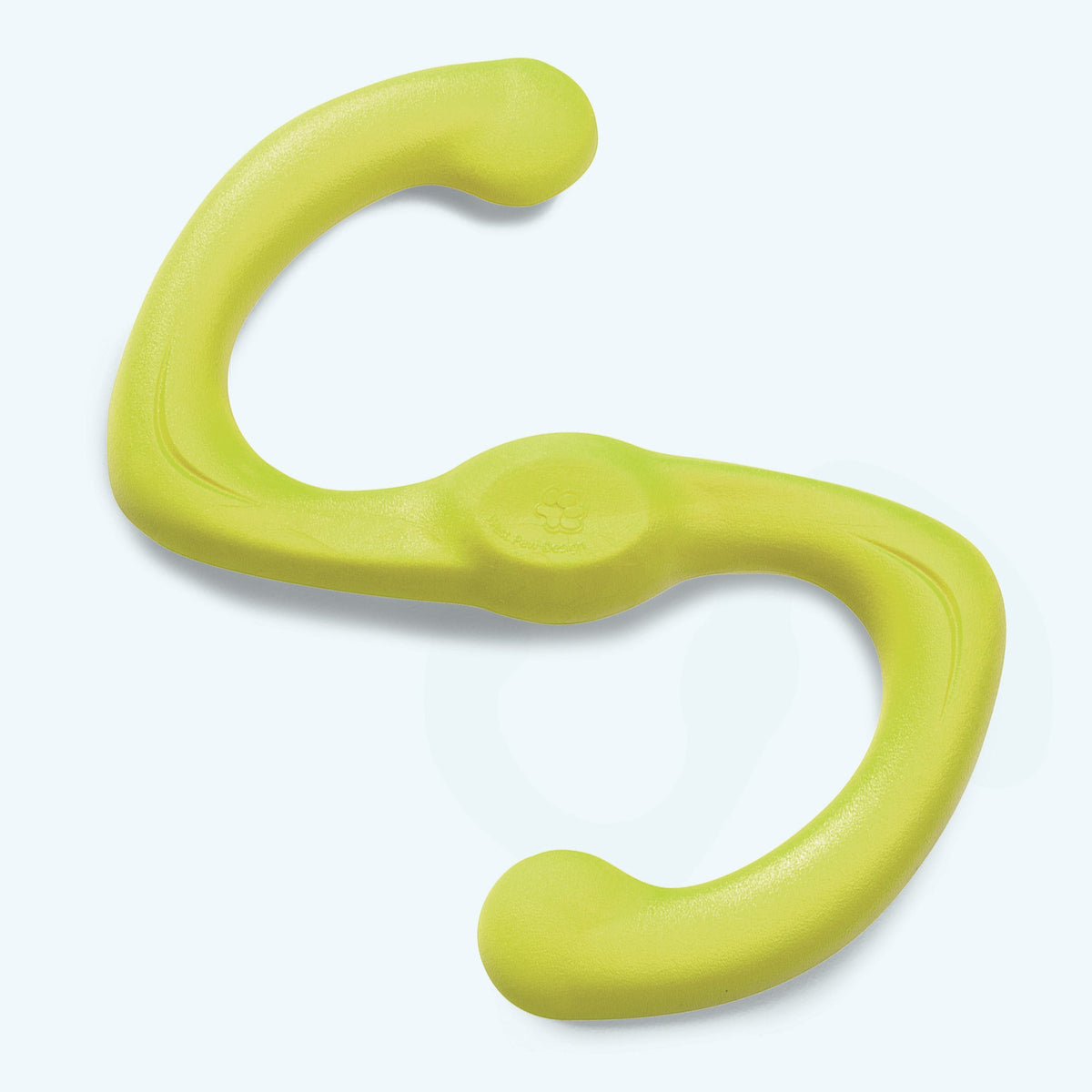 Bumi BUILT FOR GENTLE CHEWERS
Flexing to twice its length during tug-of-war, this S-shaped dog toy is a fan favorite. The smart design makes it a natural for fetch, tug-of-war, keep away, and other dog-and-human games.

Bumi’s stretchy shape makes for epi